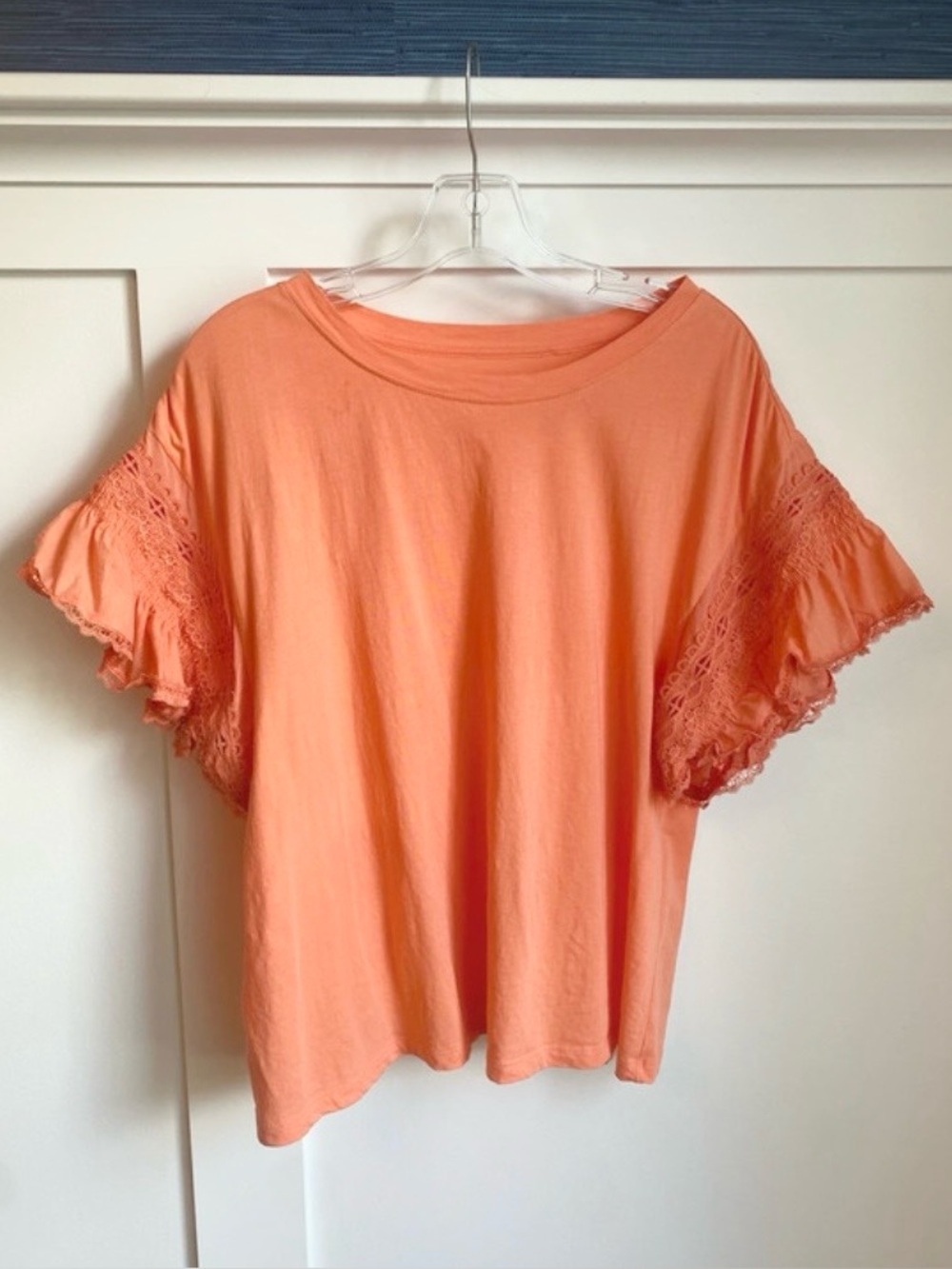 LOFT lace and embroidery sleeve top